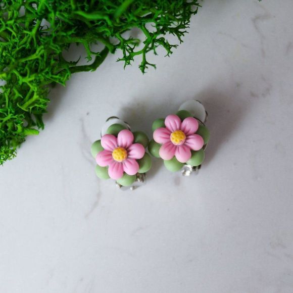 Clip on poly clay studs bundle - Picture 2 of 9